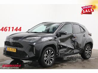 krockskadad bil auto Toyota Yaris Cross 1.5 Hybrid 115 First Edition LED ACC Apple/Android Camera LRHZ SHZ PDC 2025/1