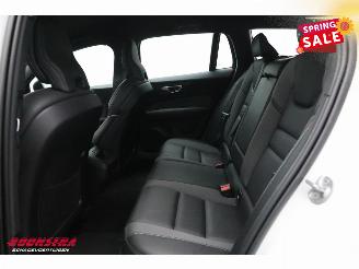 Volvo V-60 2.0 B3 Plus Dark LED ACC Leder H/K Camera SHZ AHK picture 17