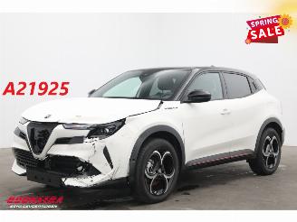 krockskadad bil auto Alfa Romeo Junior 1.2 Turbo Hybrid Ibrida Speciale LED ACC Massage Camera SHZ 2025/4