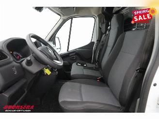 Renault Master T35 2.3 dCi 135 L2-H2 Comfort Navi Airco PDC AHK picture 22