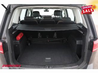 Volkswagen Touran 2.0 TDI 150 PK DSG Navi Clima Cruise SHZ PDC picture 35