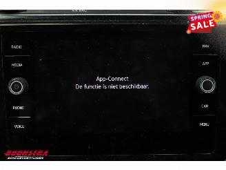 Volkswagen Touran 2.0 TDI 150 PK DSG Navi Clima Cruise SHZ PDC picture 28