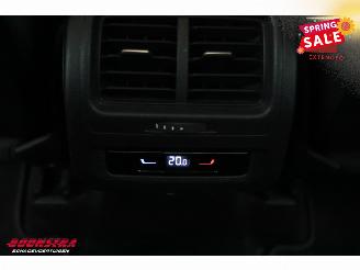 Volkswagen Touran 2.0 TDI 150 PK DSG Navi Clima Cruise SHZ PDC picture 32