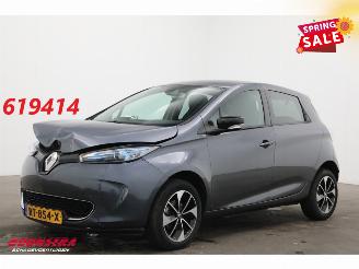 Damaged car Renault Zoé R90 Intens 41 kWh (ohne Accu) Navi Clima Cruise PDC 65.054 km! 2017/2