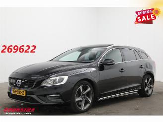 Schadeauto Volvo V-60 2.4 D6 AWD Plug-In Hybrid R-Design Schuifdak ACC Memory Camera LRHZ SHZ AHK 2015/4
