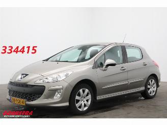 škoda osobní automobily Peugeot 308 1.6 VTi Sublime Aut. Clima Cruise PDC AHK 112.987 km! 2011/1