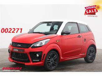 skadebil brommobiel Ligier  JS50 L Sport Leder Bluetooth Camera 2018/2