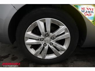 Peugeot 308 SW 1.6 BlueHDI Executive Pack Pano Navi Clima Cruise Camera PDC AHK picture 9