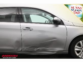 Peugeot 308 SW 1.6 BlueHDI Executive Pack Pano Navi Clima Cruise Camera PDC AHK picture 7