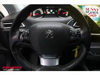 Peugeot 308 SW 1.6 BlueHDI Executive Pack Pano Navi Clima Cruise Camera PDC AHK picture 19