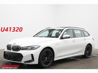 Schadeauto BMW 3-serie Touring 330e M-Sport Pano LED ACC H/K Memory 360° AHK 2024/12