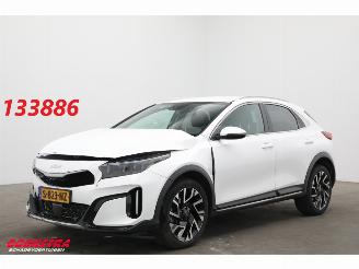 Damaged car Kia Xceed 1.5 T-GDi DynamicLine LED ACC Apple/Android Camera 2023/3