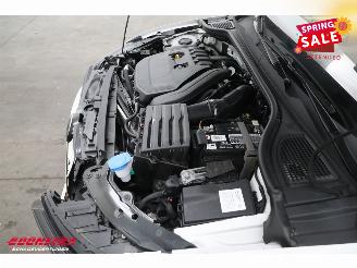 Volkswagen Golf 1.5 eTSI DSG R-Line Pano LED ACC LRHZ SHZ PDC picture 9