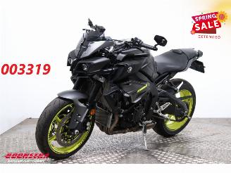 uszkodzony motocykle Yamaha MT-10 MT-10 ABS LED SC Project Heizgriffe Cruise 11.706 km! 2018/10