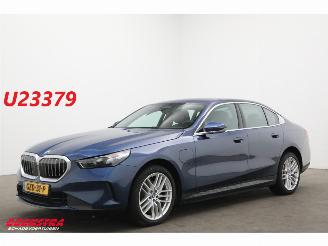 Damaged car BMW 5-serie 530e LED ACC Leder Memory Ventilatie Camera SHZ 2025/1