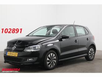 Schadeauto Volkswagen Polo 1.4 TDI BlueMotion 5-DRS Navi Airco Cruise 2014/8