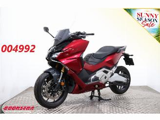 uszkodzony motocykle Honda  Forza 750 ABS DCT 9.215 km! 2021/5