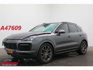 Vaurioauto  passenger cars Porsche Cayenne 3.0 E-Hybrid Pano ACC PASM PDLS+ Memory 360° 45.923 km! 2018/7