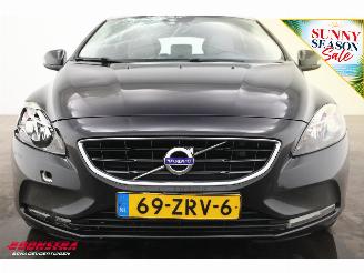 Volvo V-40 1.6 T3 Kinetic Pano Leder Navi Clima Cruise Camera PDC picture 9