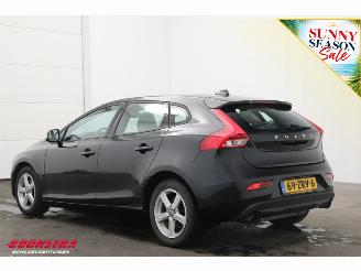 Volvo V-40 1.6 T3 Kinetic Pano Leder Navi Clima Cruise Camera PDC picture 4