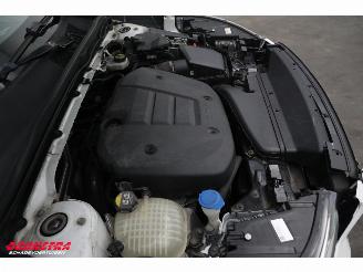 Volvo XC40 1.5 T2 Momentum Core LED Apple/Android Cruise PDC picture 13