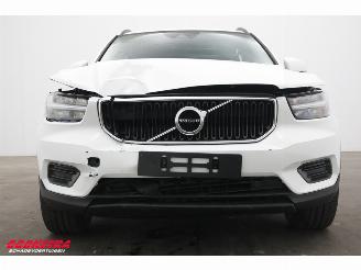 Volvo XC40 1.5 T2 Momentum Core LED Apple/Android Cruise PDC picture 12