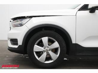 Volvo XC40 1.5 T2 Momentum Core LED Apple/Android Cruise PDC picture 17
