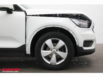 Volvo XC40 1.5 T2 Momentum Core LED Apple/Android Cruise PDC picture 9