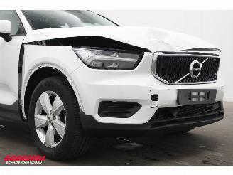 Volvo XC40 1.5 T2 Momentum Core LED Apple/Android Cruise PDC picture 11