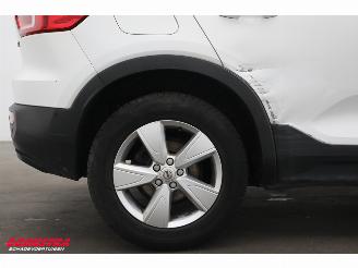 Volvo XC40 1.5 T2 Momentum Core LED Apple/Android Cruise PDC picture 8