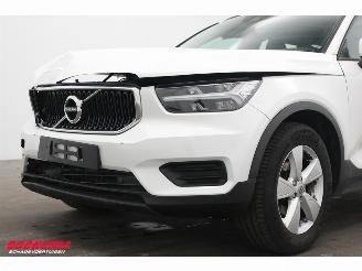 Volvo XC40 1.5 T2 Momentum Core LED Apple/Android Cruise PDC picture 16