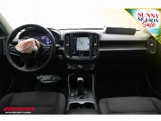 Volvo XC40 1.5 T2 Momentum Core LED Apple/Android Cruise PDC picture 19