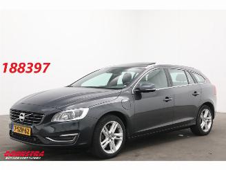 occasion passenger cars Volvo V-60 2.4 D6 AWD Plug-In Hybrid Summum Schuifdak Memory Leer Camera SHZ AHK 2013/12