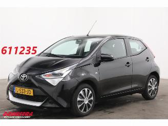 Gebrauchtwagen PKW Toyota Aygo 1.0 VVT-i x-play limited Apple/Android Cruise Camera 2021/6