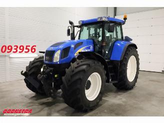 krockskadad bil machine New Holland  TVT 190 BY 2005 6.000 Uur 2005/6
