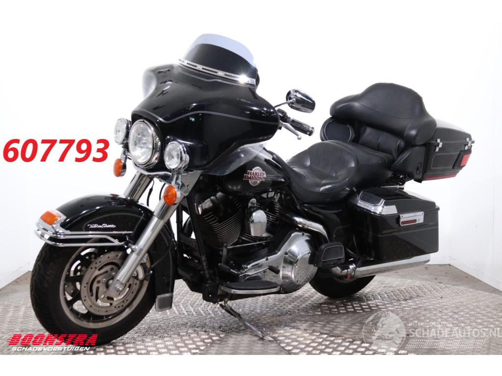 Harley-Davidson  FLHTCU Ultra Classic Cruise Radio 25.630 Mijl!