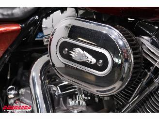 Harley-Davidson  FLHRSE5 CVO Road King picture 14