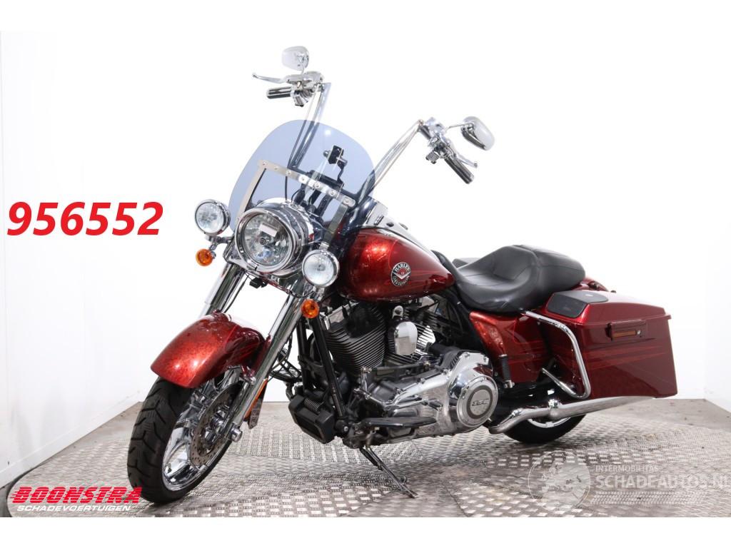 Harley-Davidson  FLHRSE5 CVO Road King