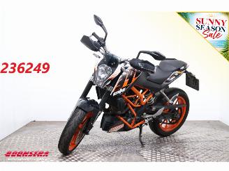krockskadad bil motor KTM 390 Duke ABS Arrow 2015/9