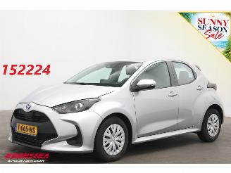 Voiture accidenté Toyota Yaris 1.5 Hybrid Active ACC Clima Camera 2023/7
