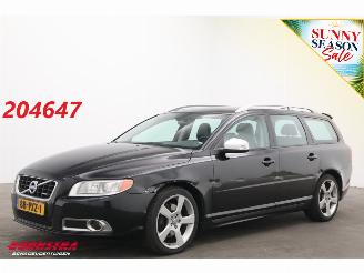 krockskadad bil auto Volvo V-70 2.0T Aut. R-Edition Clima Navi Cruise SHZ PDC AHK HighPerf.Audio 2011/4