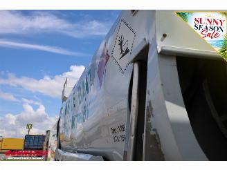Renault Kerax 380.19 4X4 Manual 2x6400L Kraftstoff Blatt/Blatt Euro 5 picture 12