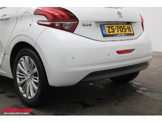 Peugeot 208 1.2 PT. 110 Signature Clima PDC Mirrorlink Camera 93.920 km! picture 8