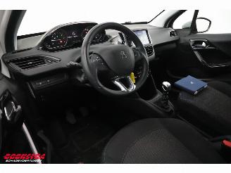 Peugeot 208 1.2 PT. 110 Signature Clima PDC Mirrorlink Camera 93.920 km! picture 19