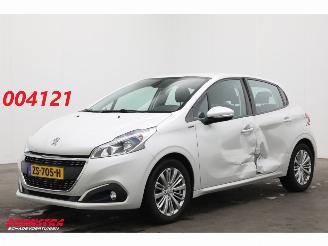 Auto incidentate Peugeot 208 1.2 PT. 110 Signature Clima PDC Mirrorlink Camera 93.920 km! 2019/1