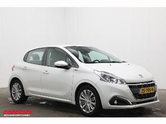 Peugeot 208 1.2 PT. 110 Signature Clima PDC Mirrorlink Camera 93.920 km! picture 2