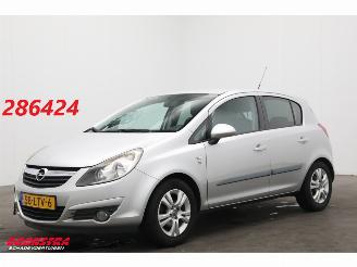 Schadeauto Opel Corsa 1.2-16V Aut. '111' Edition Airco Cruise 94.567 km! 2010/6