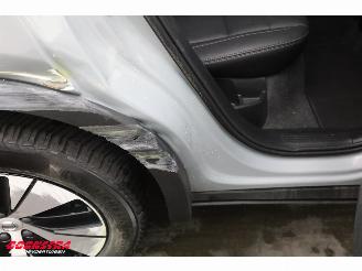 Volvo XC40 2.0 B3 Core Leder LED Apple/Android Camera SHZ LRHZ 9.998 km! picture 8