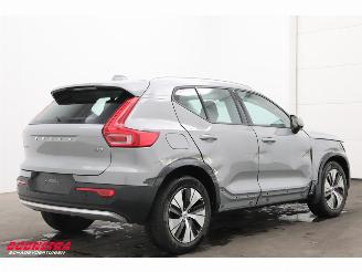 Volvo XC40 2.0 B3 Core Leder LED Apple/Android Camera SHZ LRHZ 9.998 km! picture 3