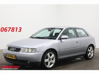 okazja samochody osobowe Audi A3 1.9 TDI 130 PK S-Line Clima SHZ AHK 2003/4